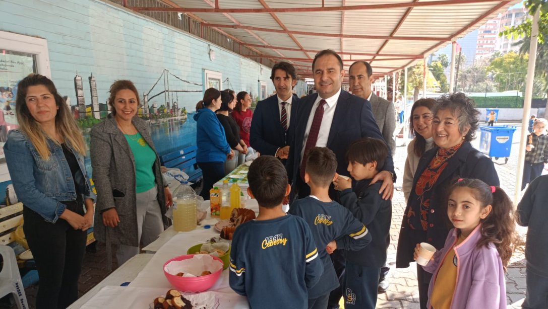 İlçe Milli Eğitim Müdürümüz Sayın Murat ÇELİK;   Cebesoy İlkokulu'nda düzenlenen 