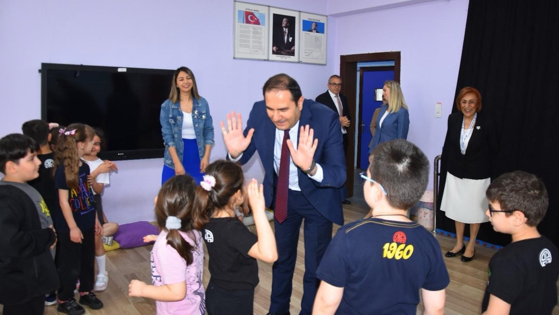 İlçe Milli Eğitim Müdürümüz Sayın Murat ÇELİK ve Şube Müdürümüz Sayın Murat BULUT;  Özel Adana Koleji'ni ziyaret etti.