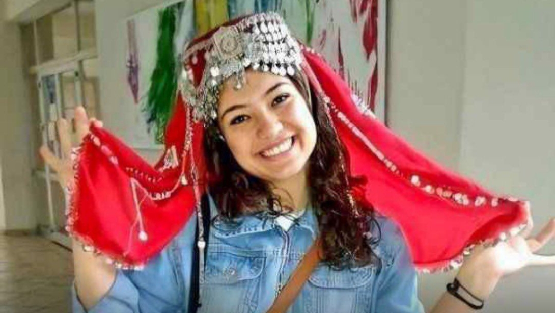 Şehit Şenay Aybüke Yalçın Öğretmen'imizin Ülküsü Düşüncelerimizde, Hatırası Kalbimizde Yaşıyor.